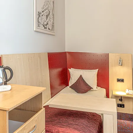 Ramada By Wyndham Frankfurt Centre