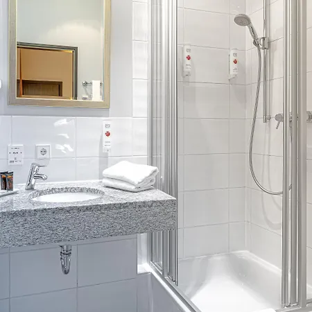 Ramada By Wyndham Frankfurt Centre Hotell Frankfurt am Main