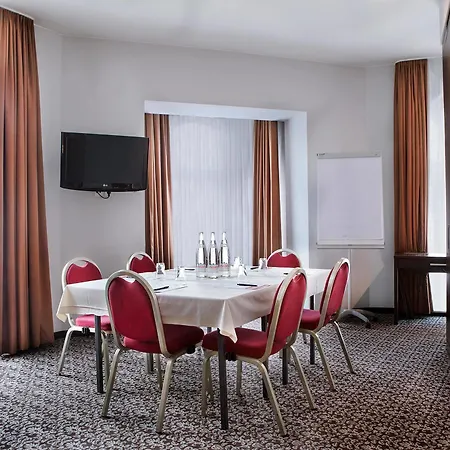 Ramada By Wyndham Frankfurt Centre