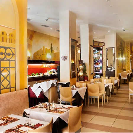 Ramada By Wyndham Frankfurt Centre ホテル フランクフルト