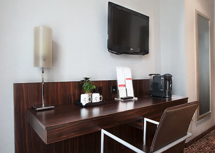 Ramada By Wyndham Frankfurt Centre Szálloda