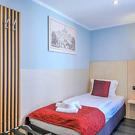 Ramada By Wyndham Frankfurt Centre 4*