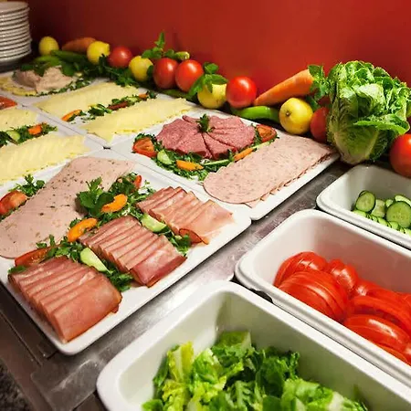 Ramada By Wyndham Frankfurt Centre