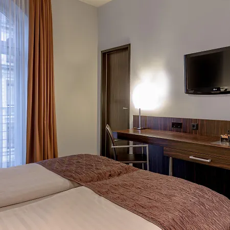 Ramada By Wyndham Frankfurt Centre Франкфурт-на-Майне