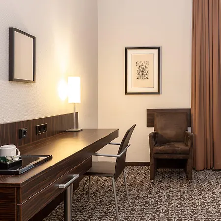 Ramada By Wyndham Frankfurt Centre Отель Франкфурт-на-Майне