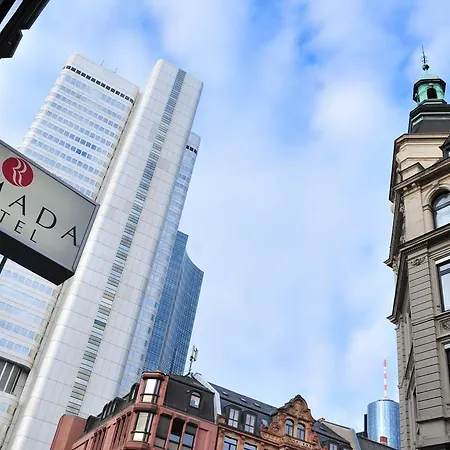 Ramada By Wyndham Frankfurt Centre Отель