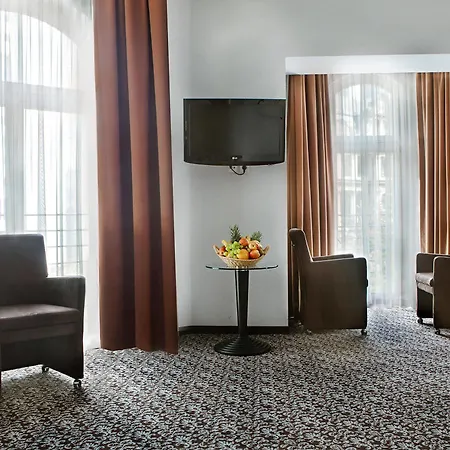 Отель Ramada By Wyndham Frankfurt Centre Франкфурт-на-Майне