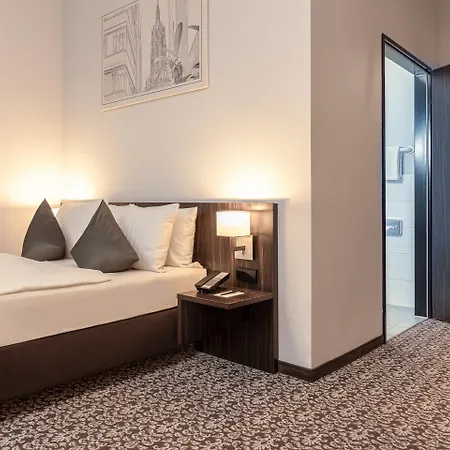 Ramada By Wyndham Frankfurt Centre Hotel Frankfurt nad Menem