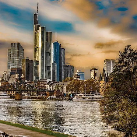 Ramada By Wyndham Frankfurt Centre Frankfurt nad Menem