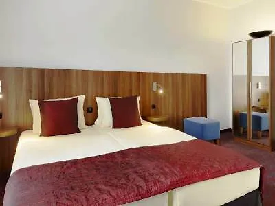 Ramada By Wyndham Frankfurt Centre Hotel 4*